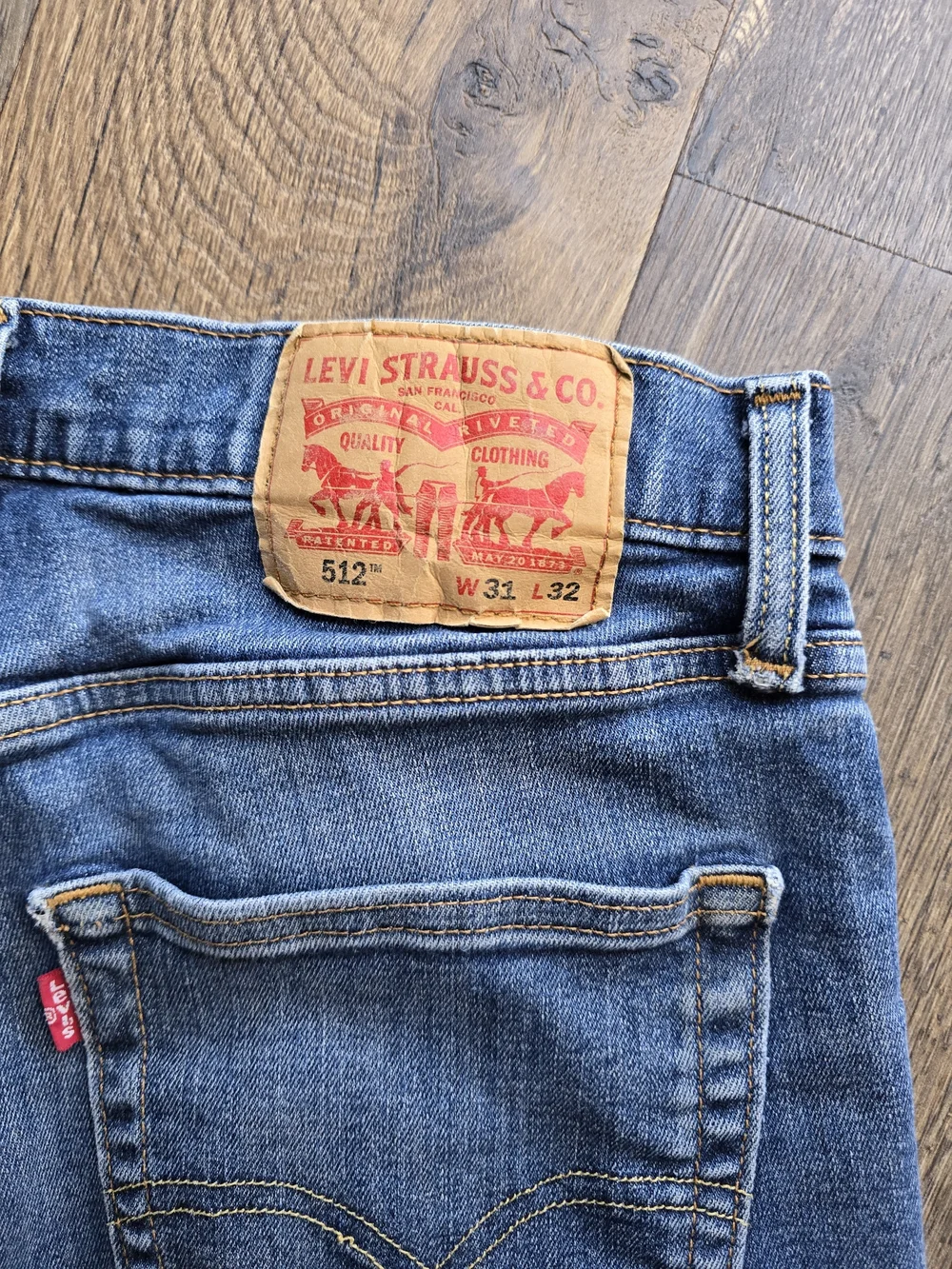 Levi's Men's Classic 512 Slim Jeans in Blue Wash